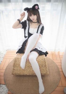 被欲望操控的女教师_BD韩语免费在线播放