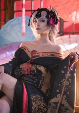 男生自慰趴着磨蹭床单流出精子_BD在线观看完整版